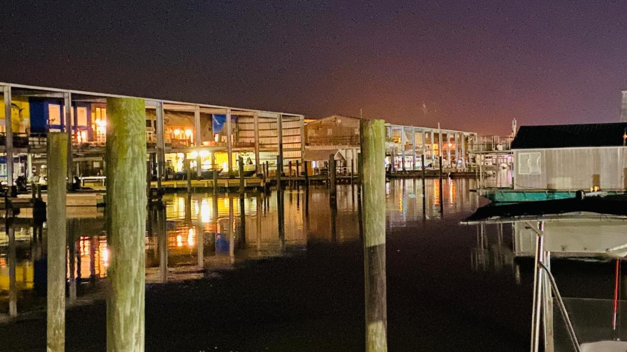 Resort Lodging At Venice Marina W/ Wifi + Private Dock Екстер'єр фото